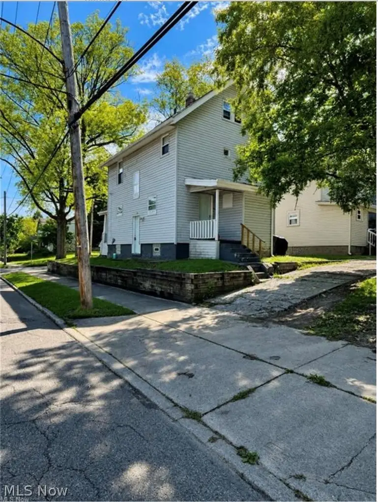 985 Bloomfield Avenue, Akron, OH 44302 - #2