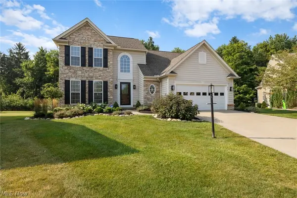 190 Cobblestone Court, Berea, OH 44017