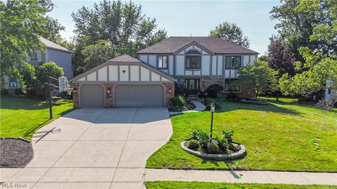 18510 Heritage Trail, Strongsville, OH 44136 - #1
