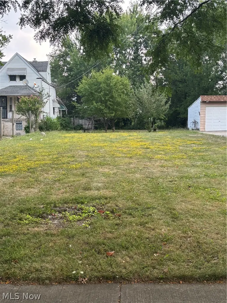 829 Whitcomb Road, Cleveland, OH 44110 - #3