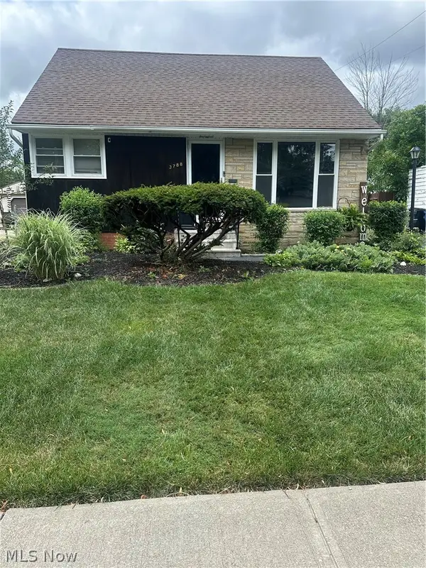 3788 Jo Ann Drive, Cleveland, OH 44122