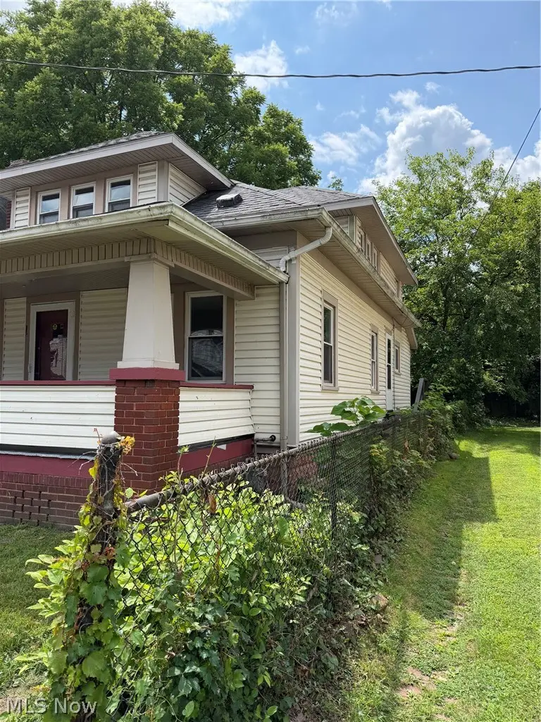 1372 Andrus Street, Akron, OH 44301 - #3