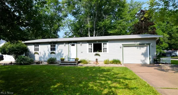 594 Terra Lane, Amherst, OH 44001