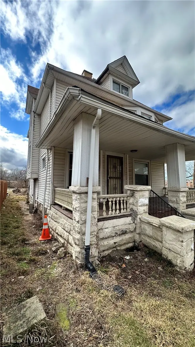 1828 Noble Road, East Cleveland, OH 44112 - #3