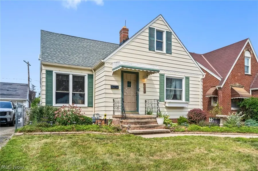 2920 Brookview Boulevard, Cleveland, OH 44134 - #2