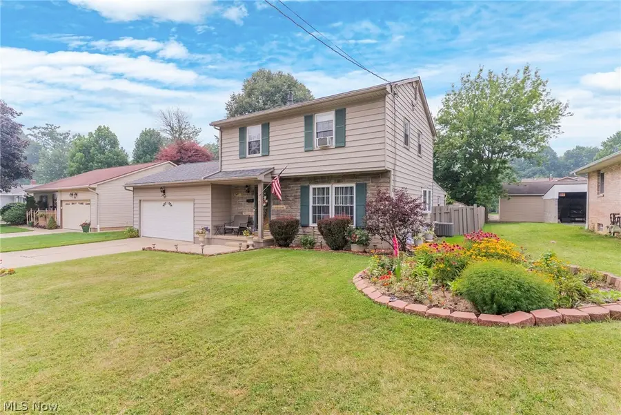 142 S Navarre Avenue, Austintown, OH 44515 - #3