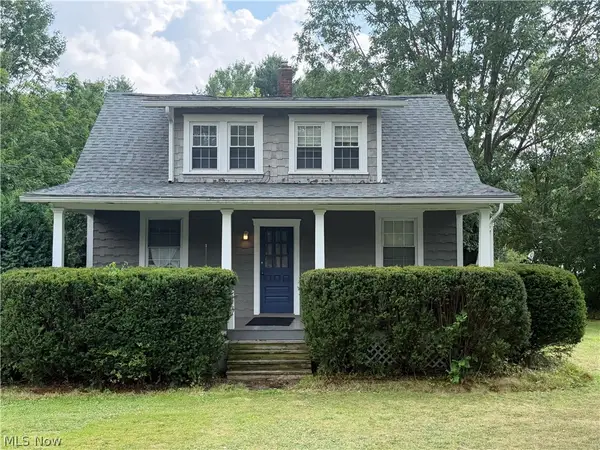 5806 Portage Nw Street, North Canton, OH 44720