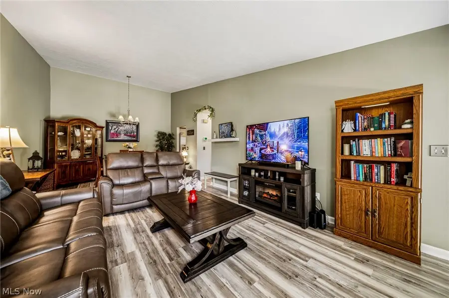 7136 N Churchill Place, Concord, OH 44077 - #3
