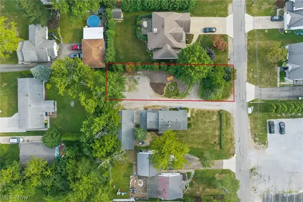 Avon Point Avenue, Avon Lake, OH 44012