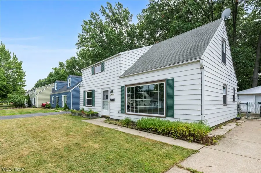 26850 Gary Avenue, Euclid, OH 44132 - #2