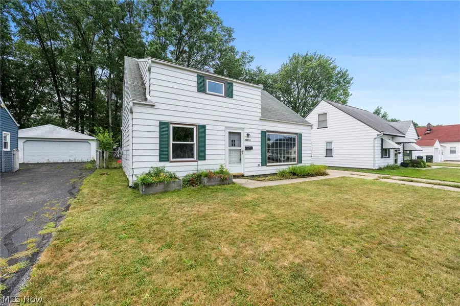 26850 Gary Avenue, Euclid, OH 44132 - #3