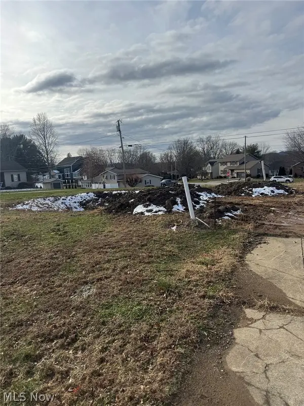 1200 Jennifer Drive, Dover, OH 44622