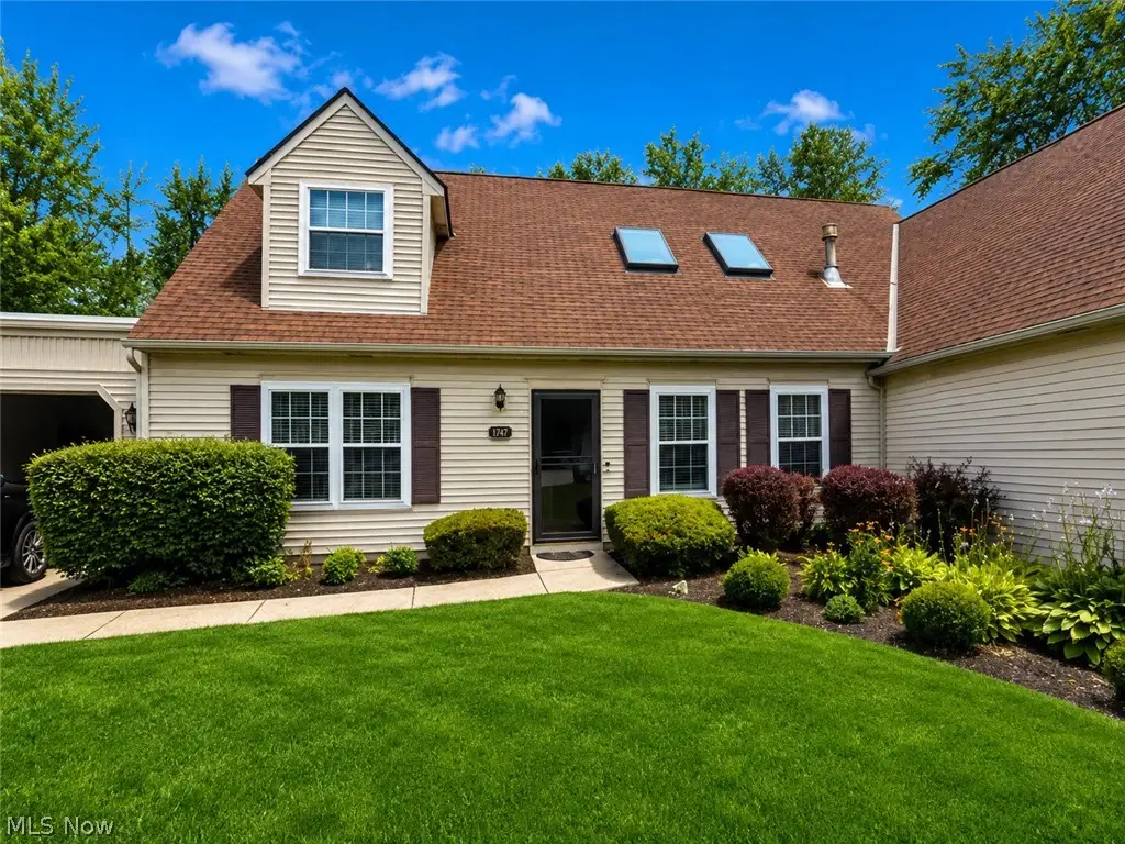 1747 Stone Creek, Twinsburg, OH 44087 - #1