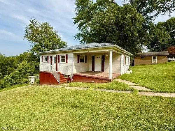56 Pontiac Road, Wellsburg, WV 26070