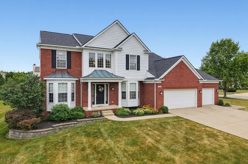 401 Norwich Drive, Broadview Heights, OH 44147 - #1