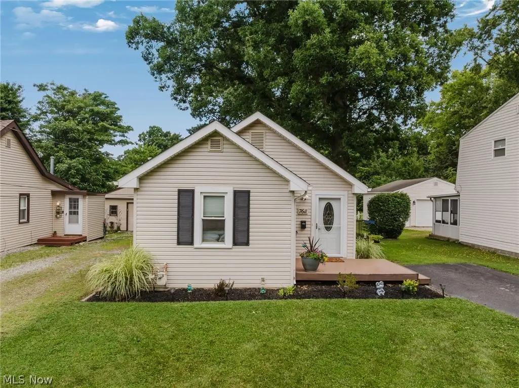 7611 Manor Drive, Mentor On The Lake, OH 44060 - #1