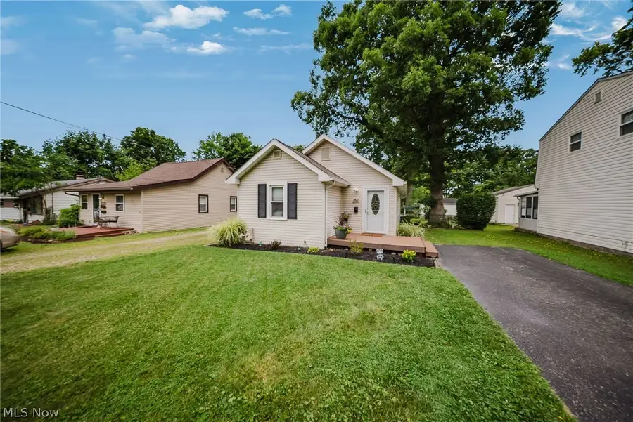 7611 Manor Drive, Mentor On The Lake, OH 44060 - #3