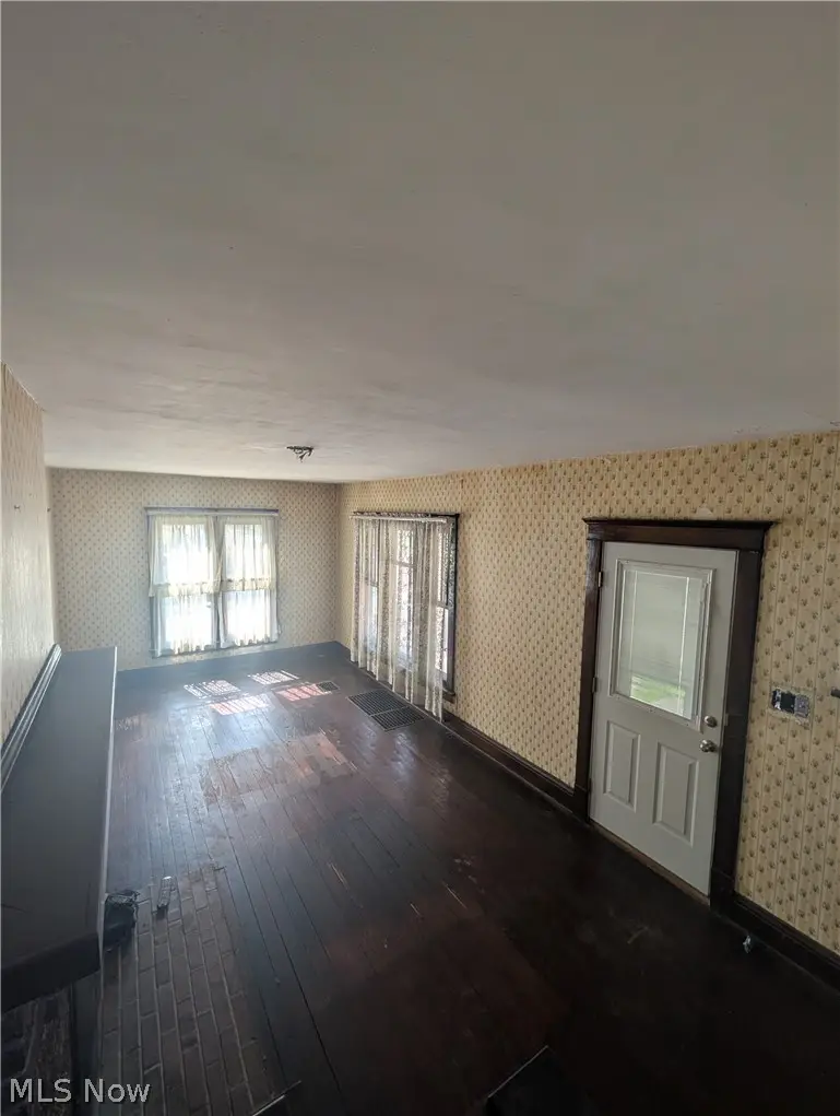 1211 Chestnut Street, Coshocton, OH 43812 - #3