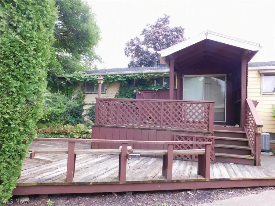 616 Judie Drive, Cleveland, OH 44109 - #3