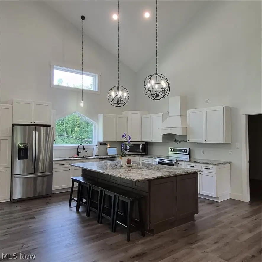 2252 Applegrove Ne Street, Canton, OH 44721 - #3