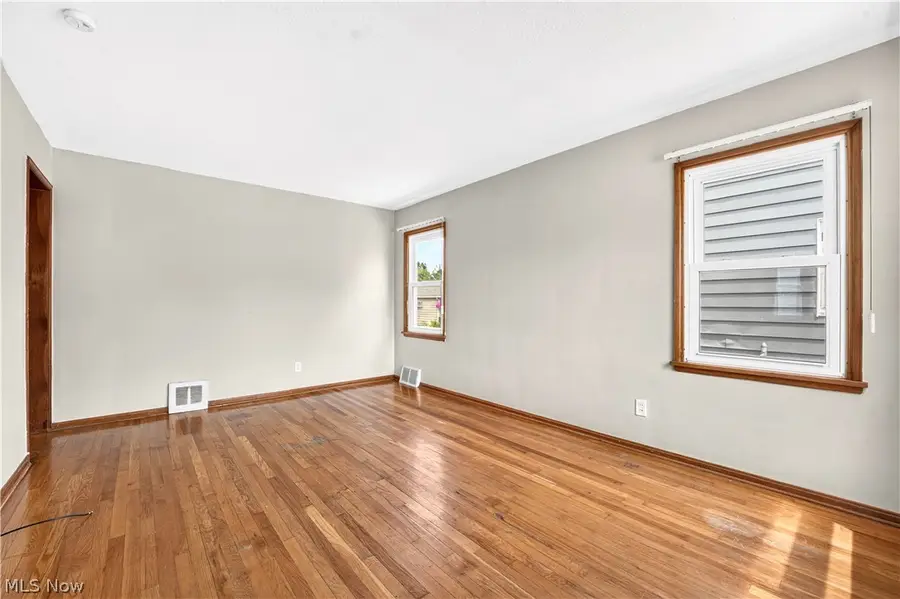 1308 Hillsdale Avenue, Parma, OH 44134 - #3