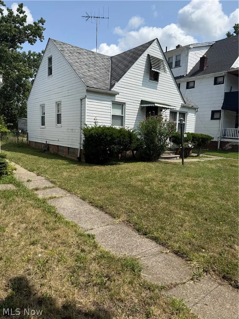 889 E 139th Street, Cleveland, OH 44110 - #2