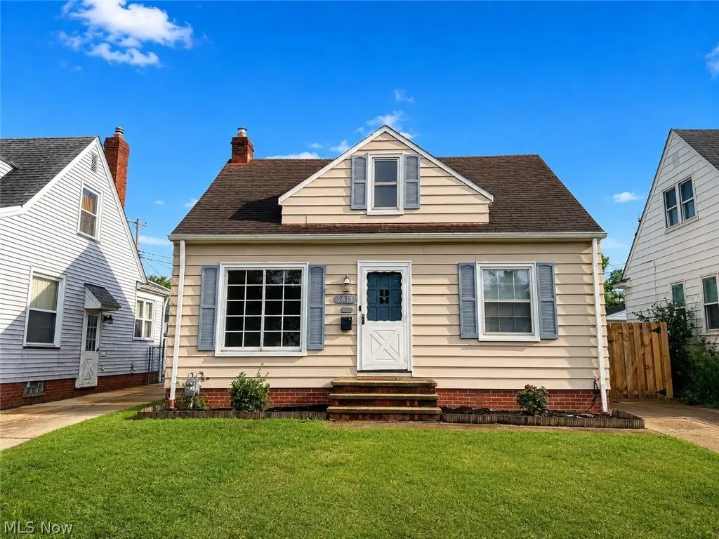 5811 Allanwood Drive, Parma, OH 44129 - #1