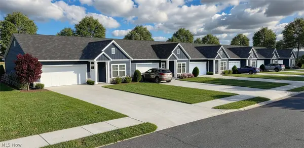 567 Overlook Road #10, Vermilion, OH 44089