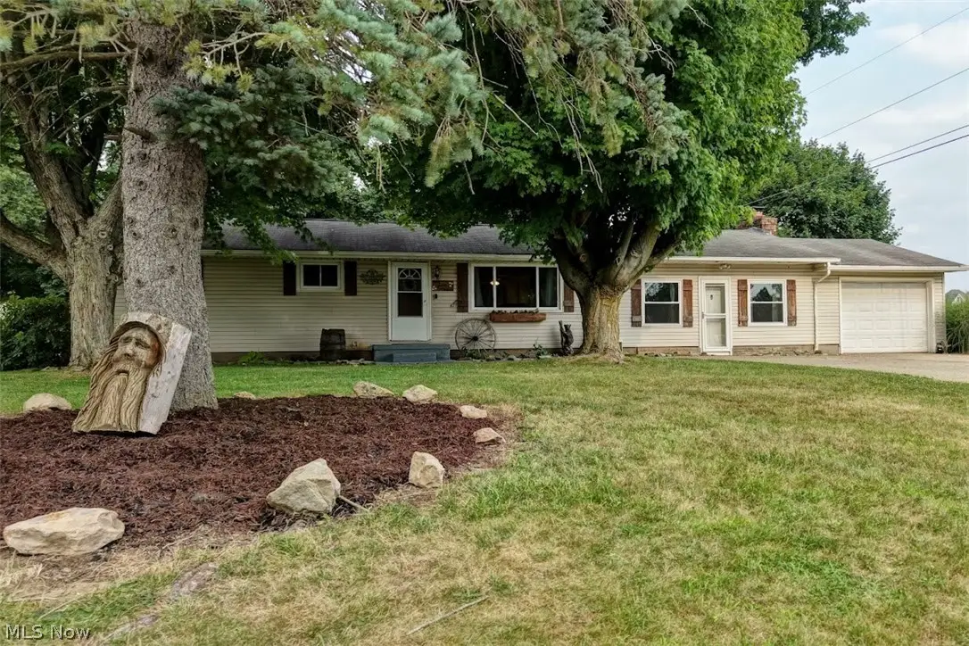 1750 Fairbrook Ne Avenue, East Canton, OH 44730 - #1