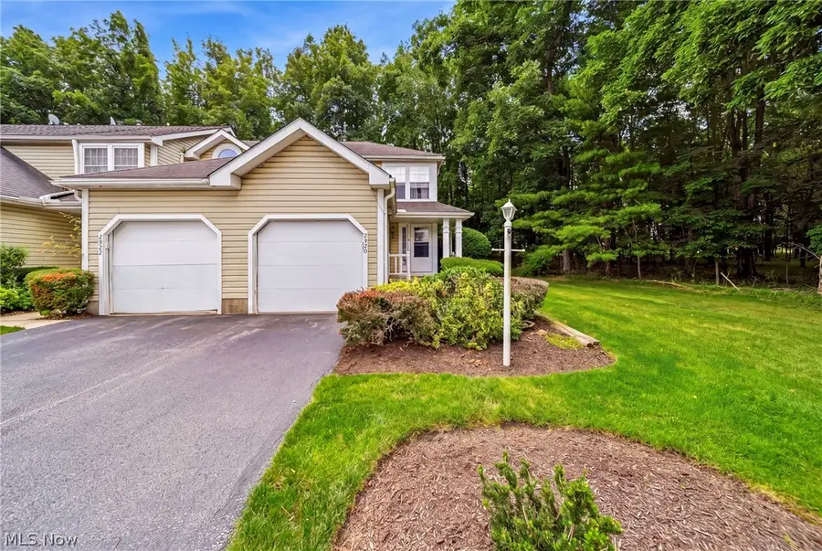 2920 Heatherwood Court, Stow, OH 44224 - #3