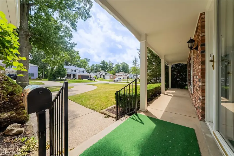 9474 Stoney Creek Lane, Parma Heights, OH 44130 - #3