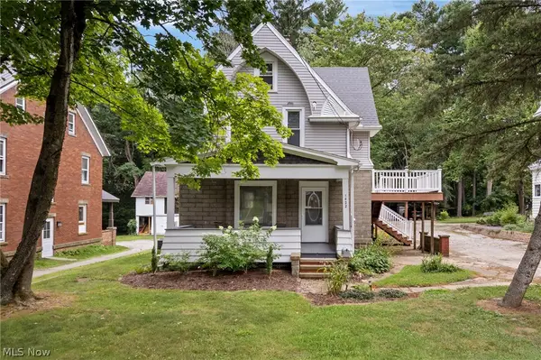 1422 Burbank, Wooster, OH 44691