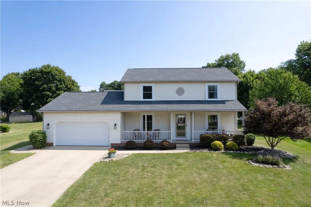 1547 Gulf Nw Street, Uniontown, OH 44685 - #1