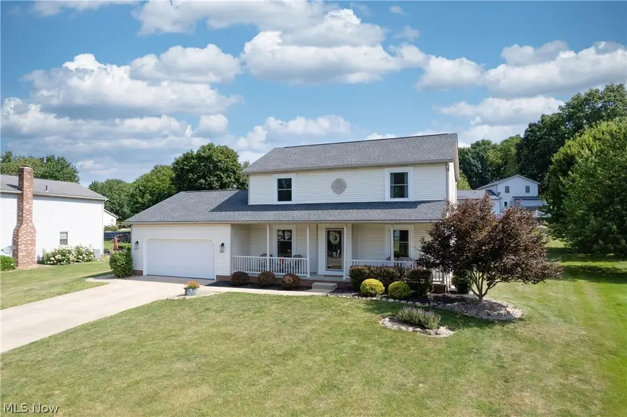 1547 Gulf Nw Street, Uniontown, OH 44685 - #2