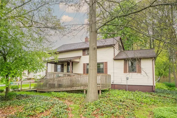 2909 Sanitarium Road, Akron, OH 44312