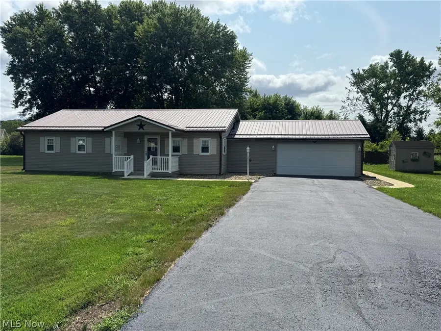 6220 Southview Drive, Nashport, OH 43830 - #2