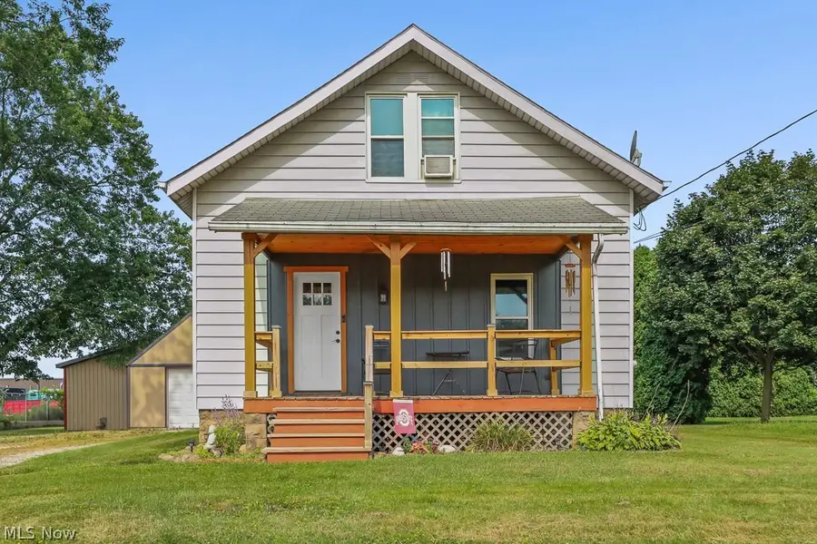 3857 Violand Street, Louisville, OH 44641 - #2