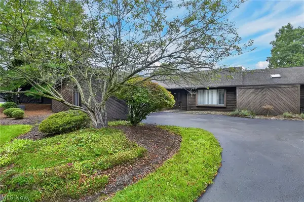 3502 Somerset Drive #B, Youngstown, OH 44505