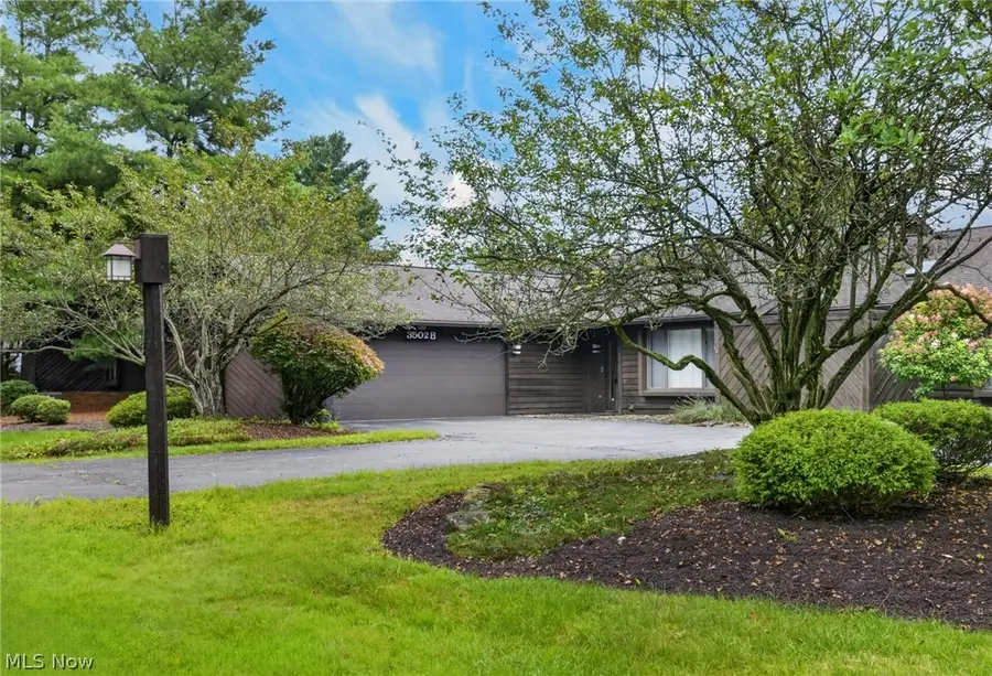 3502 Somerset Drive #B, Youngstown, OH 44505 - #2