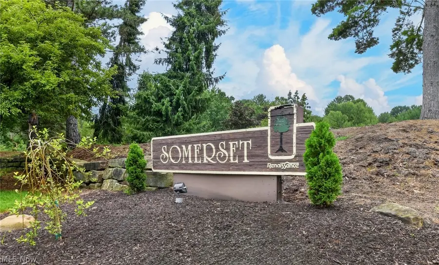 3502 Somerset Drive #B, Youngstown, OH 44505 - #3