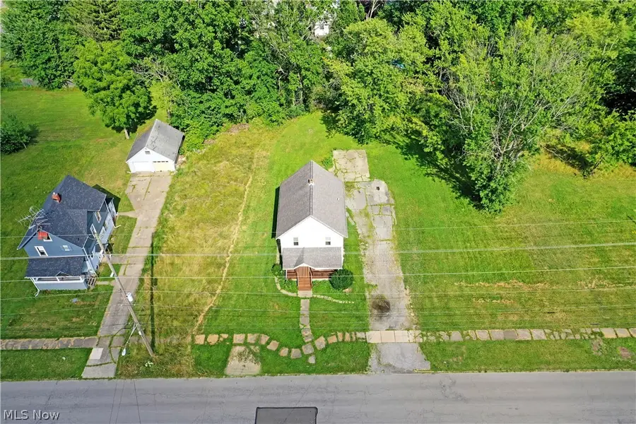 260 Austin Nw Avenue, Warren, OH 44485 - #2