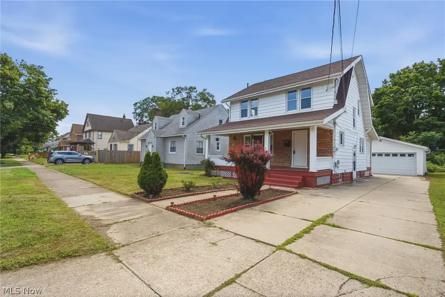 392 Oxford Avenue, Akron, OH 44310 - #3