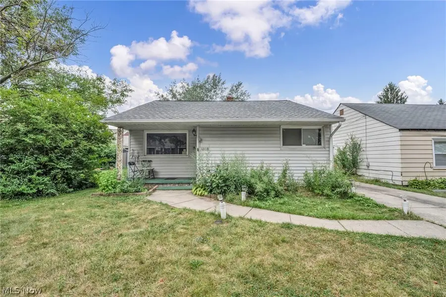 4008 E 186th Street, Cleveland, OH 44122 - #2