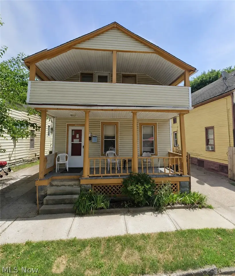 1065 E 77th Street, Cleveland, OH 44103 - #1