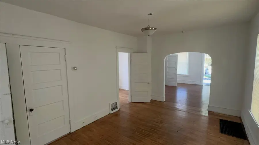 1065 E 77th Street, Cleveland, OH 44103 - #2