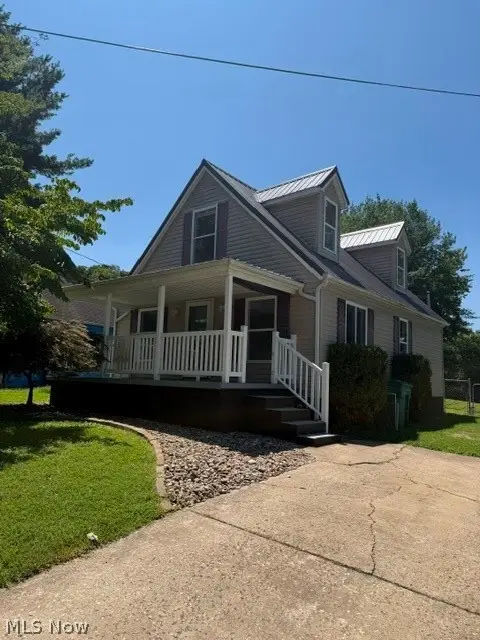 1318 19th Street, Vienna, WV 26105 - #2