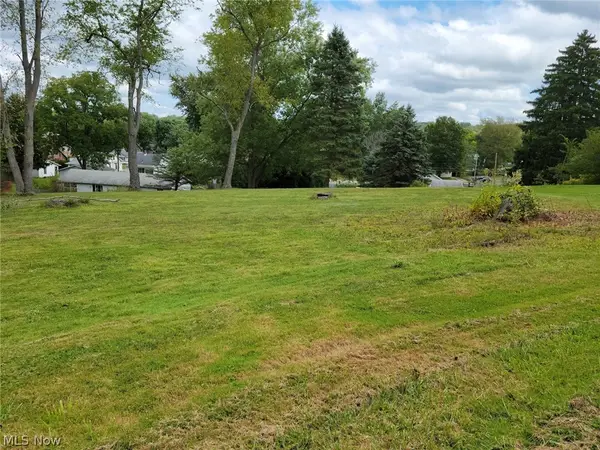 4634 Hillport Sw Drive, Canton, OH 44706