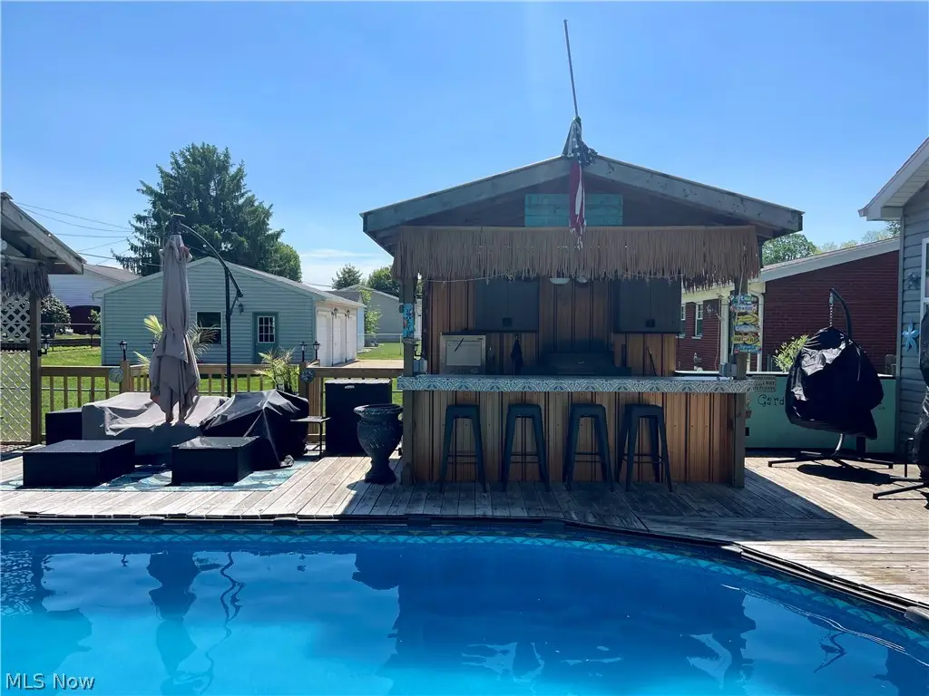906 Westview Drive, Belpre, OH 45714 - #1
