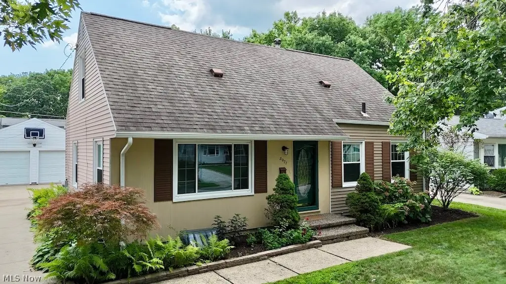 2971 9th Street, Cuyahoga Falls, OH 44221 - #1
