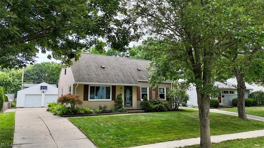 2971 9th Street, Cuyahoga Falls, OH 44221 - #2